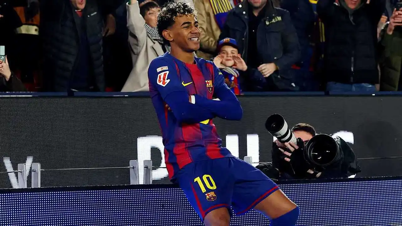 بلمسة برتغالية.. لامين يامال يفاجئ الجماهير بتقليد احتفال رونالدو الأيقوني في الملاعب